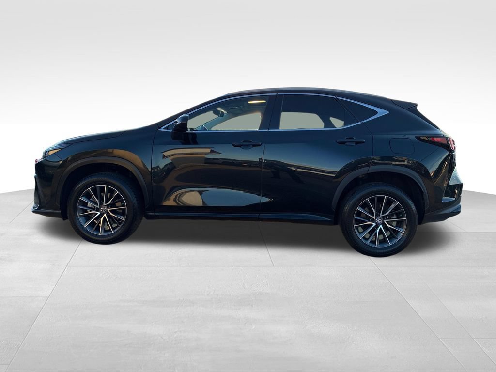 Used 2022 Lexus NX 250 FWD image 2
