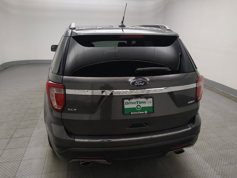 Used 2018 Ford Explorer XLT w/ Equipment Group 202A AWD/4WD image 6