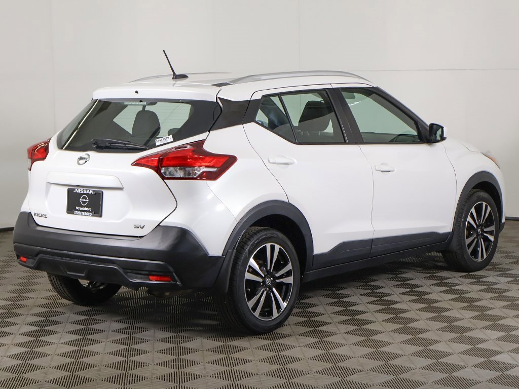 Used 2019 Nissan Kicks SV image 7