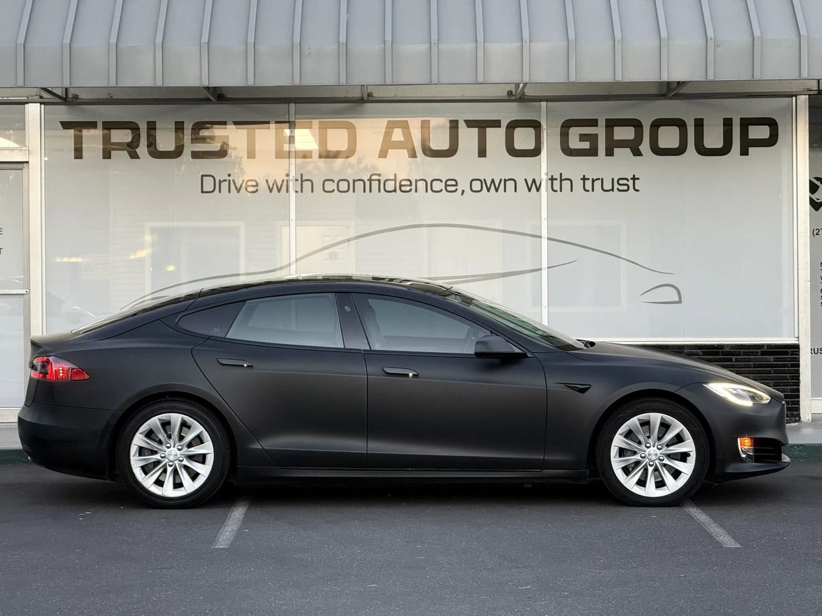Used 2019 Tesla Model S 100D AWD/4WD image 5
