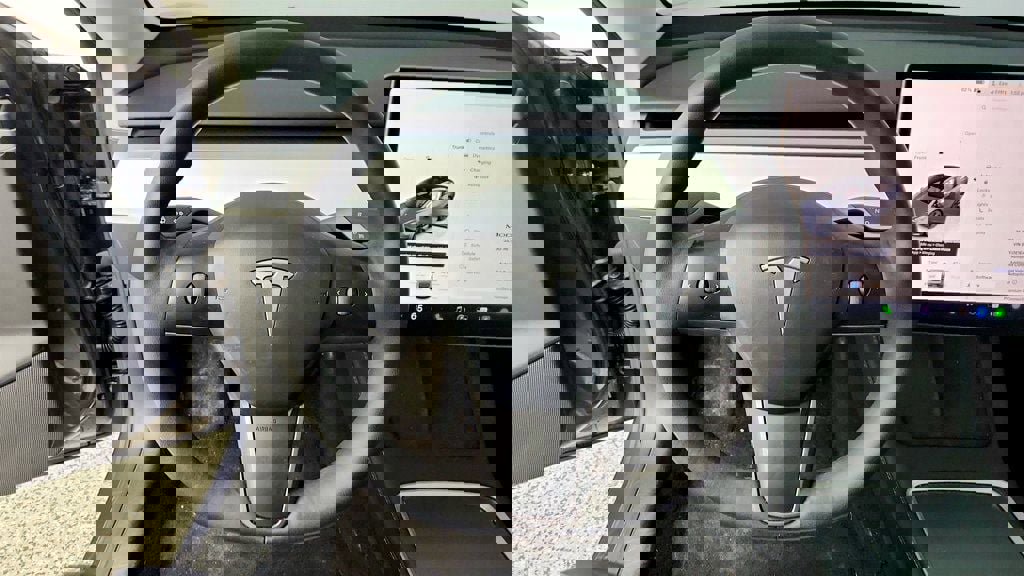 Used 2022 Tesla Model 3 image 13