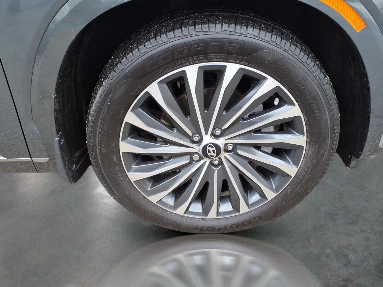 Used 2023 Hyundai Palisade Calligraphy w/ Cargo Package image 11