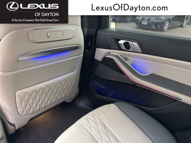 Used 2023 BMW X7 M60i w/ Executive Package image 43