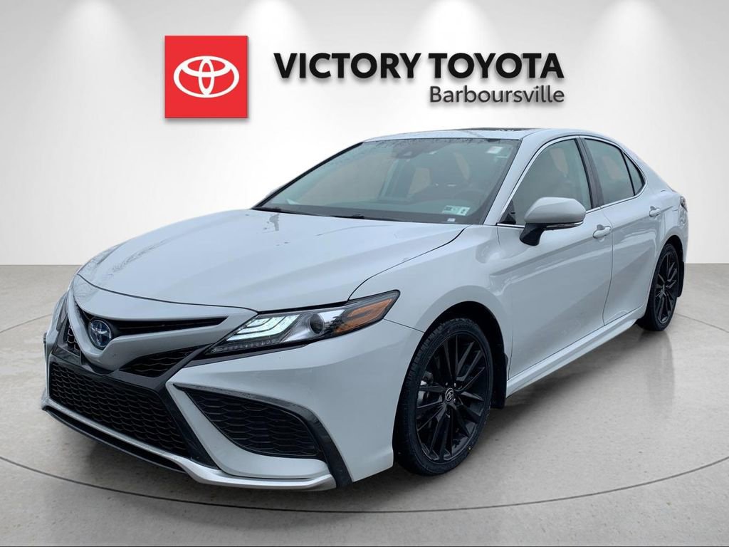 Used 2024 Toyota Camry XSE image 1