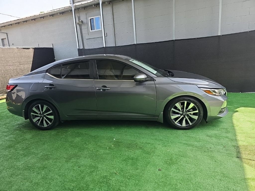 Used 2020 Nissan Sentra SV w/ SV Premium Package FWD image 3