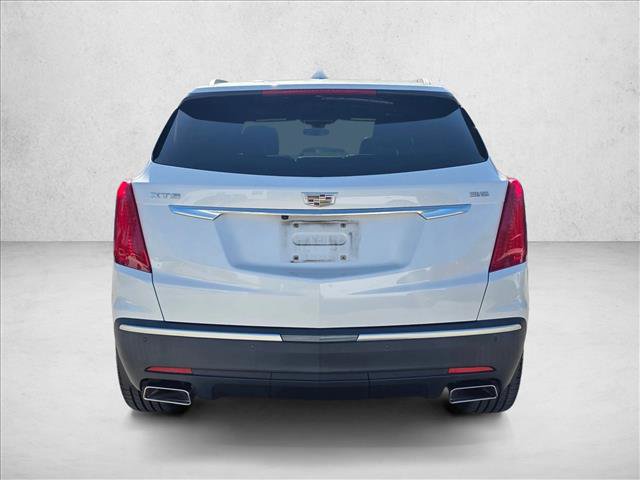 Used 2018 Cadillac XT5 Premium Luxury w/ Driver Assist Package FWD image 6