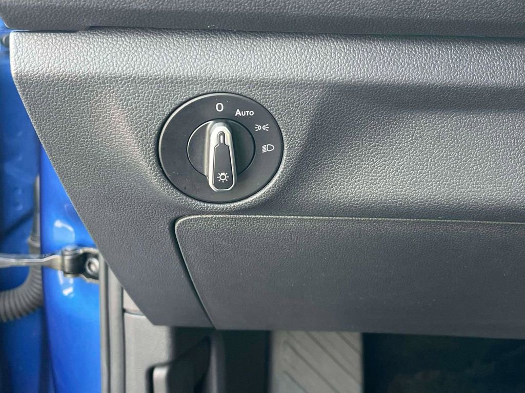 Used 2024 Volkswagen Jetta SE image 16