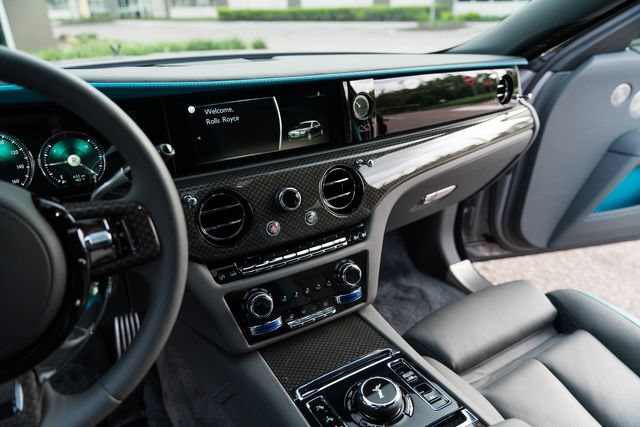 Used 2024 Rolls-Royce Ghost Black Badge AWD/4WD image 24