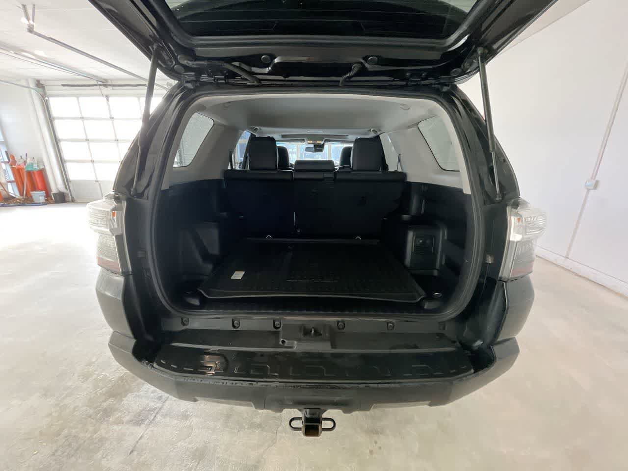 Used 2021 Toyota 4Runner SR5 Premium w/ Moonroof Package AWD/4WD image 24