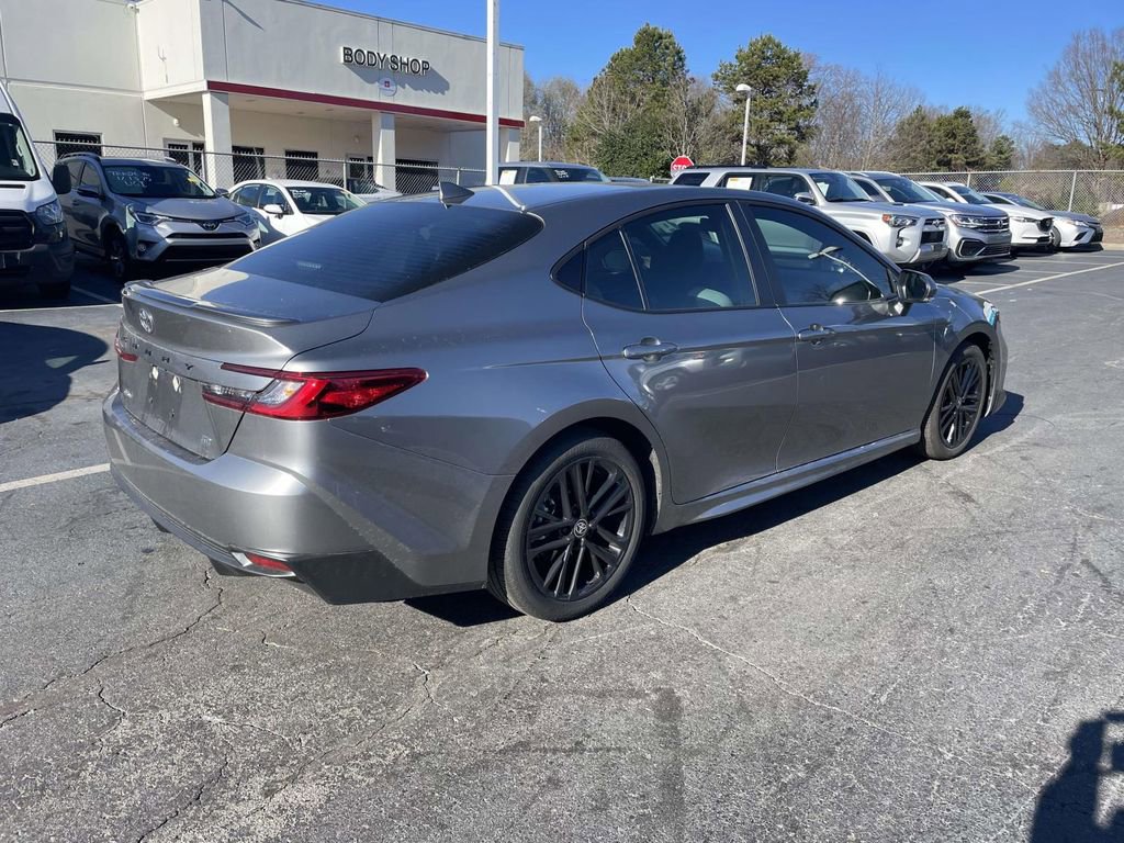 Used 2020 Toyota Camry XSE image 10