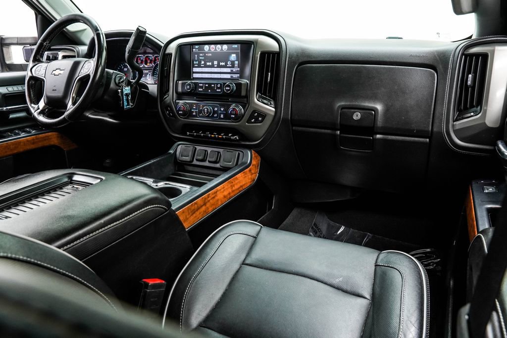 Used 2019 Chevrolet Silverado 3500 High Country w/ Duramax Plus Package image 18