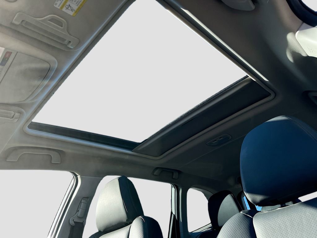 Used 2023 Subaru Forester Touring image 23