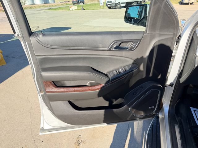 Used 2017 GMC Yukon XL SLT AWD/4WD image 14
