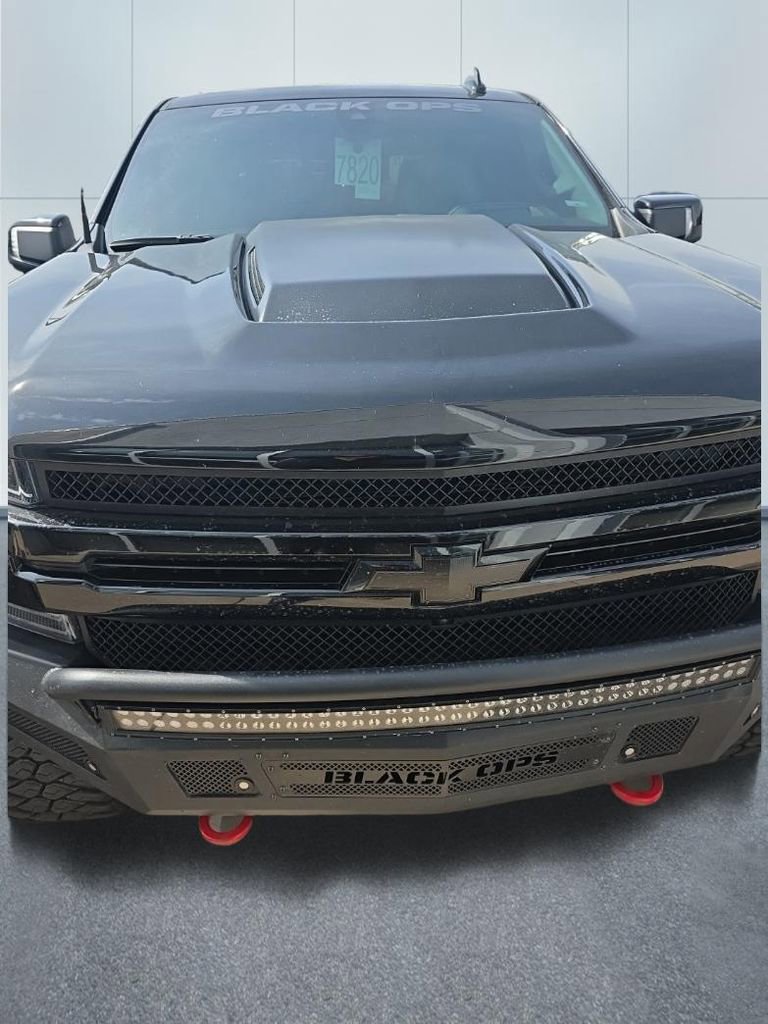 Used 2021 Chevrolet Silverado 1500 LTZ w/ Technology Package AWD/4WD image 6