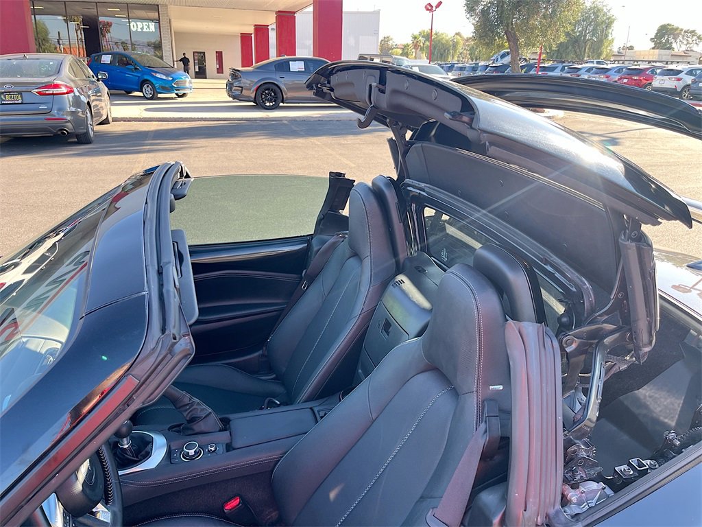 Used 2024 MAZDA MX-5 Miata RF Grand Touring image 23