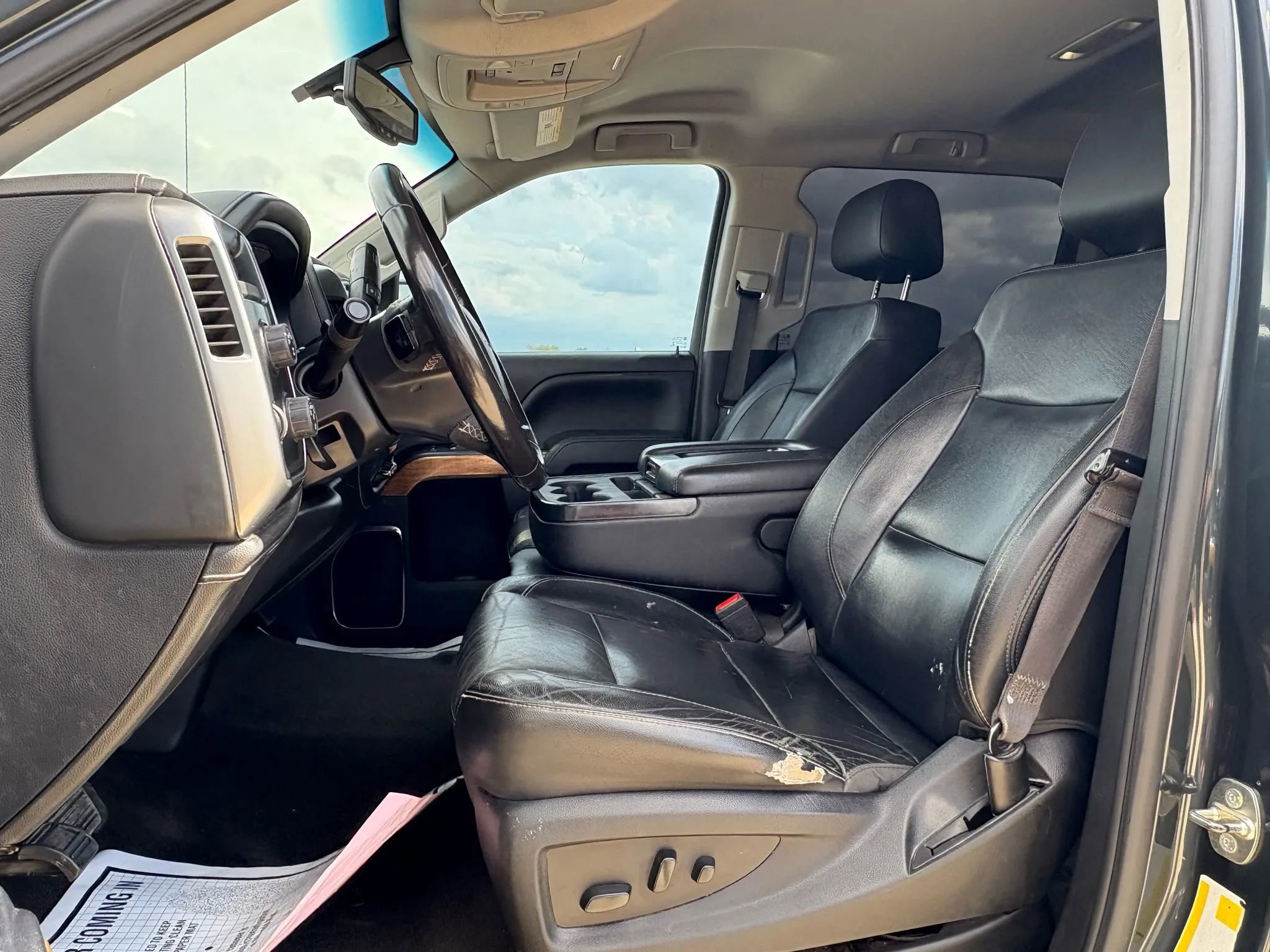 Used 2018 Chevrolet Silverado 1500 LTZ image 9