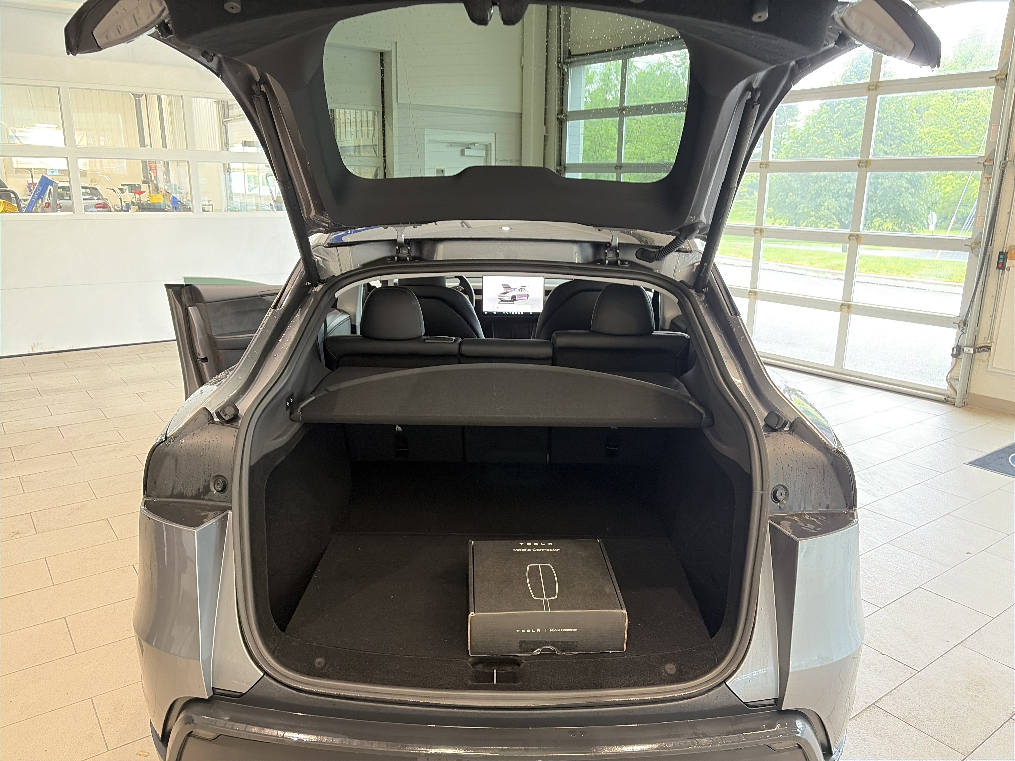 Used 2026 Tesla Model Y 2WD image 26
