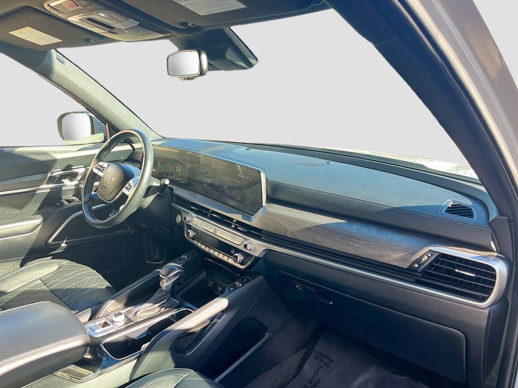 Used 2023 Kia Telluride EX X-Line image 32