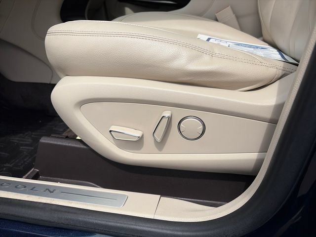 Used 2017 Lincoln MKC Premiere FWD image 26