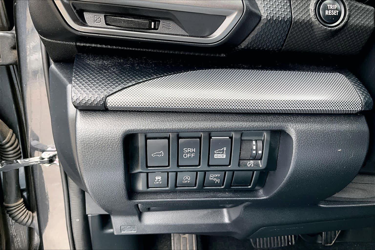 Used 2019 Subaru Forester Limited w/ Popular Package #3 image 34
