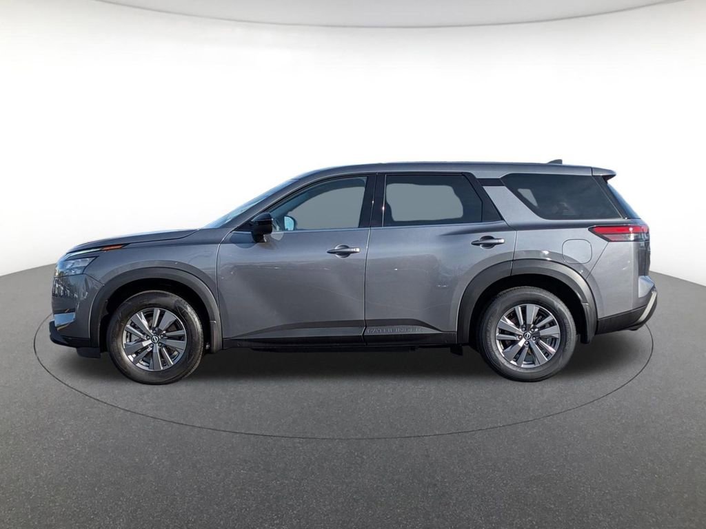 Used 2025 Nissan Pathfinder S image 8