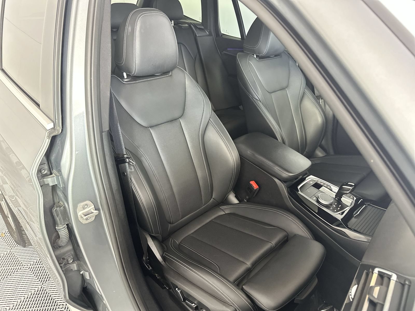Used 2024 BMW X3 xDrive30i AWD/4WD image 27