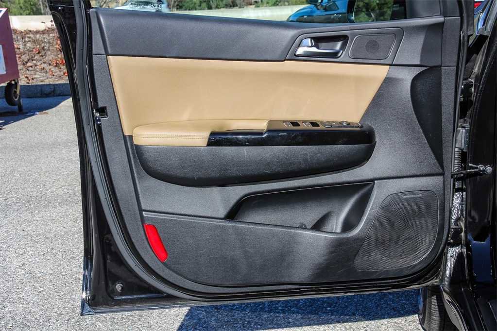 Used 2020 Kia Sportage SX image 22