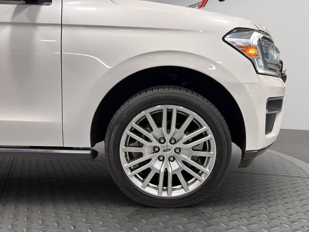 Used 2024 Ford Expedition Max Limited AWD/4WD image 15