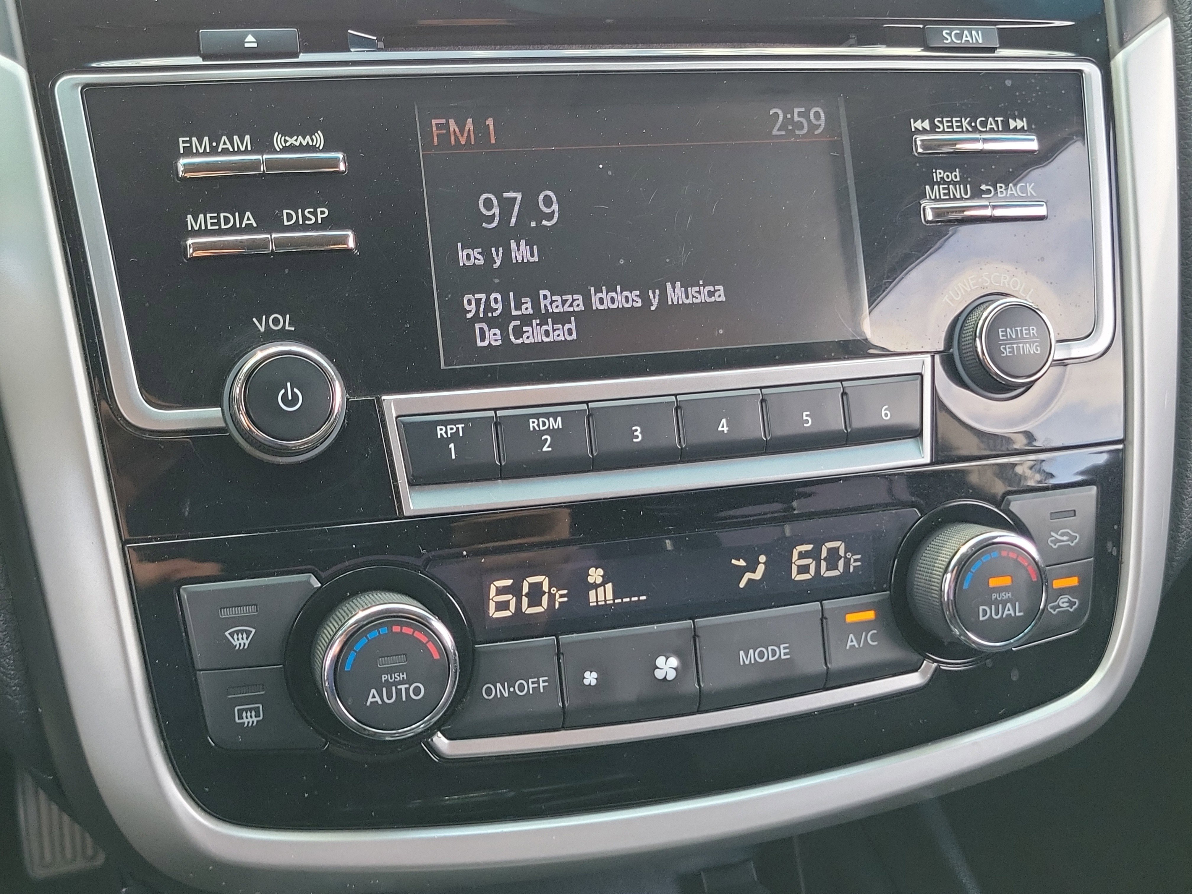 Used 2018 Nissan Altima 2.5 SV image 13