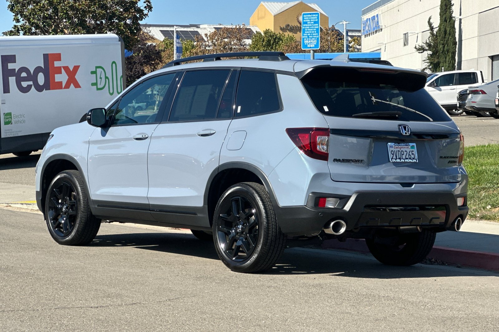 Certified 2025 Honda Passport Black Edition image 6