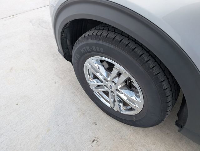 Used 2021 Ford Explorer XLT image 8