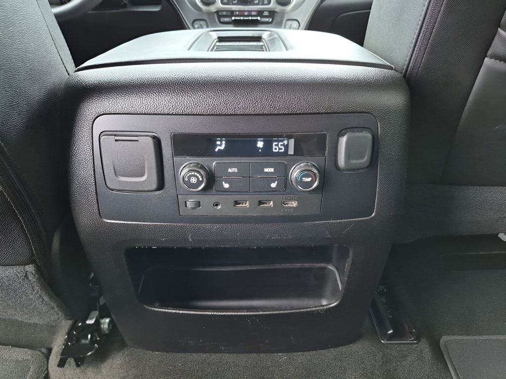 Used 2017 GMC Yukon XL SLT w/ Open Road Package image 21