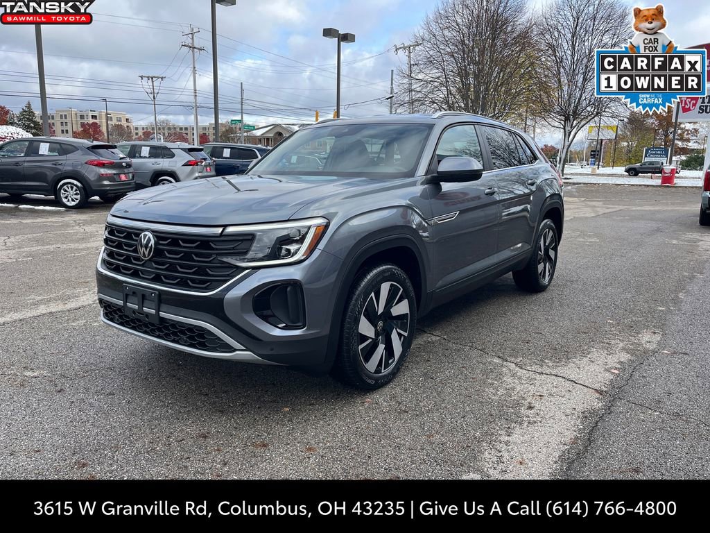 Used 2025 Volkswagen Atlas Cross Sport SE image 1