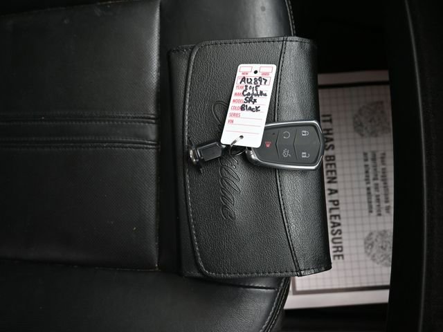 Used 2015 Cadillac SRX Luxury w/ Driver Awareness Package image 11