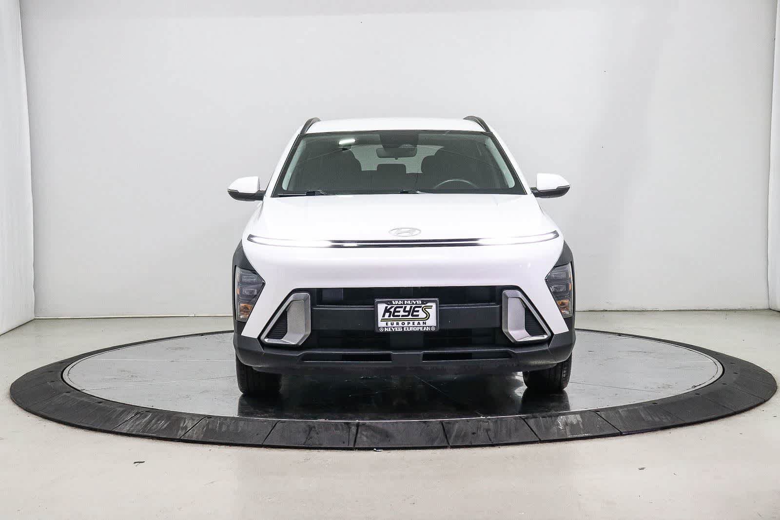 Used 2024 Hyundai Kona SEL FWD image 6