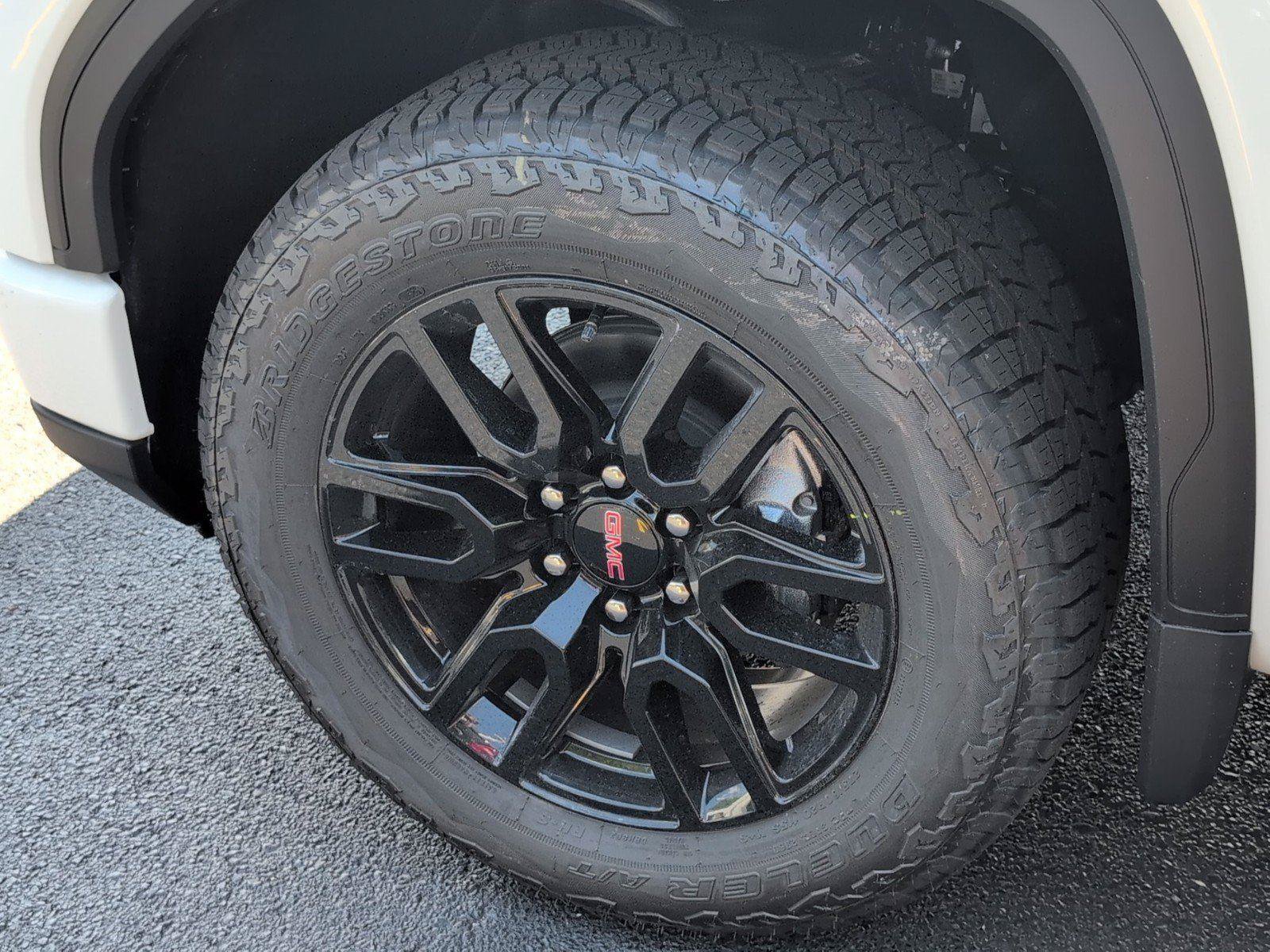 New 2026 GMC Sierra 1500 Elevation w/ Elevation Premium Package AWD/4WD image 11