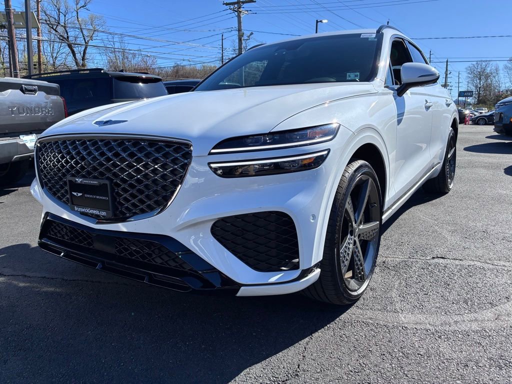 Used 2025 Genesis GV70 3.5T Sport w/ Sport Advanced Package image 3