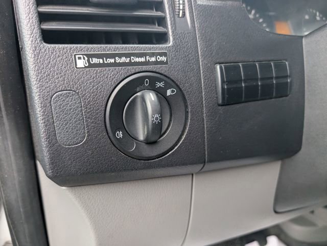 Used 2015 Freightliner Sprinter 3500 image 16