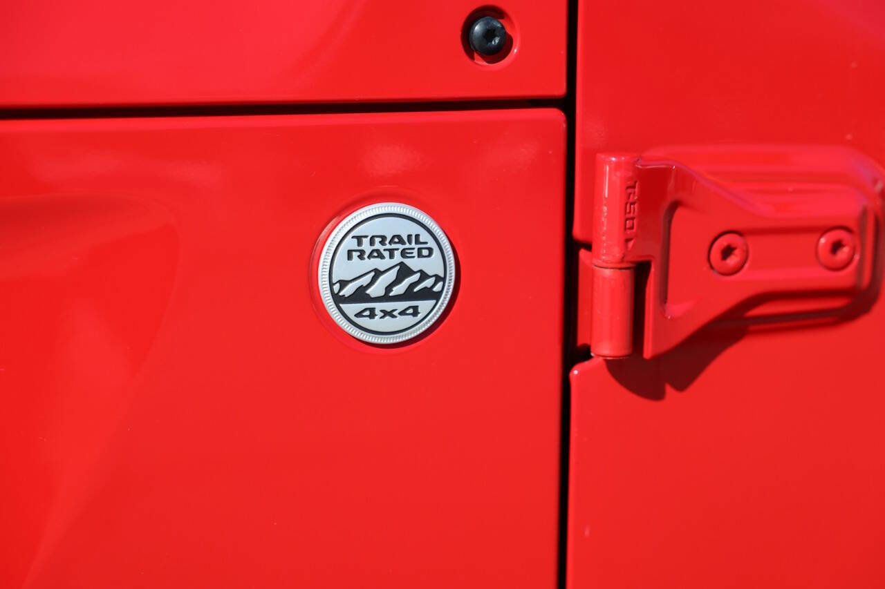 Used 2020 Jeep Wrangler Sport image 29