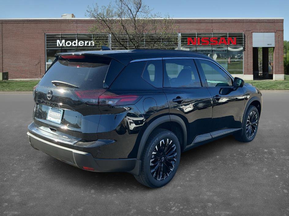 New 2026 Nissan Rogue Dark Armor image 4