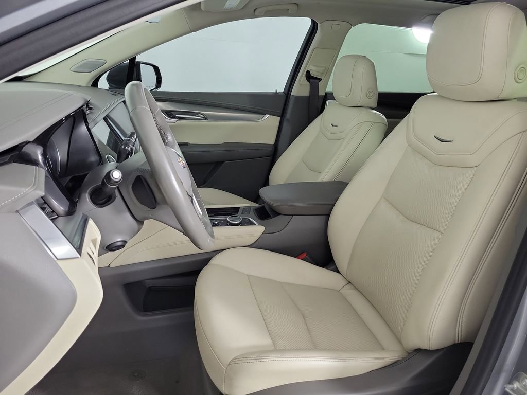 Certified 2024 Cadillac XT5 Premium Luxury FWD image 16