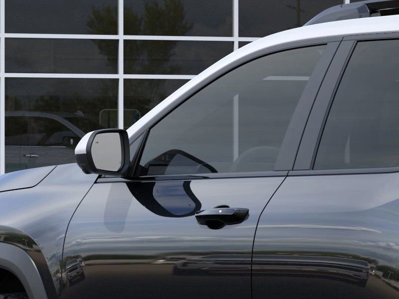 New 2025 Chevrolet Equinox ACTIV w/ Safety and Technology Package image 13