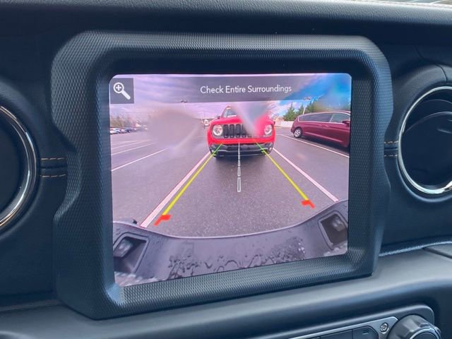 Used 2022 Jeep Gladiator Overland image 14