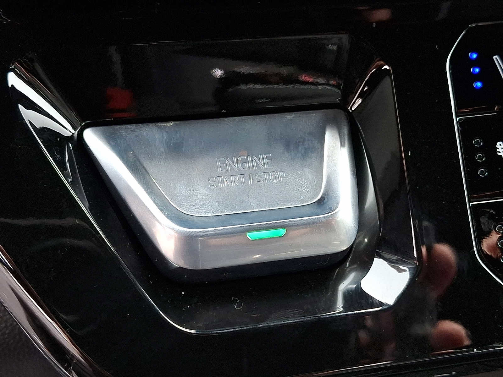 New 2026 GMC Sierra 1500 AT4X image 19