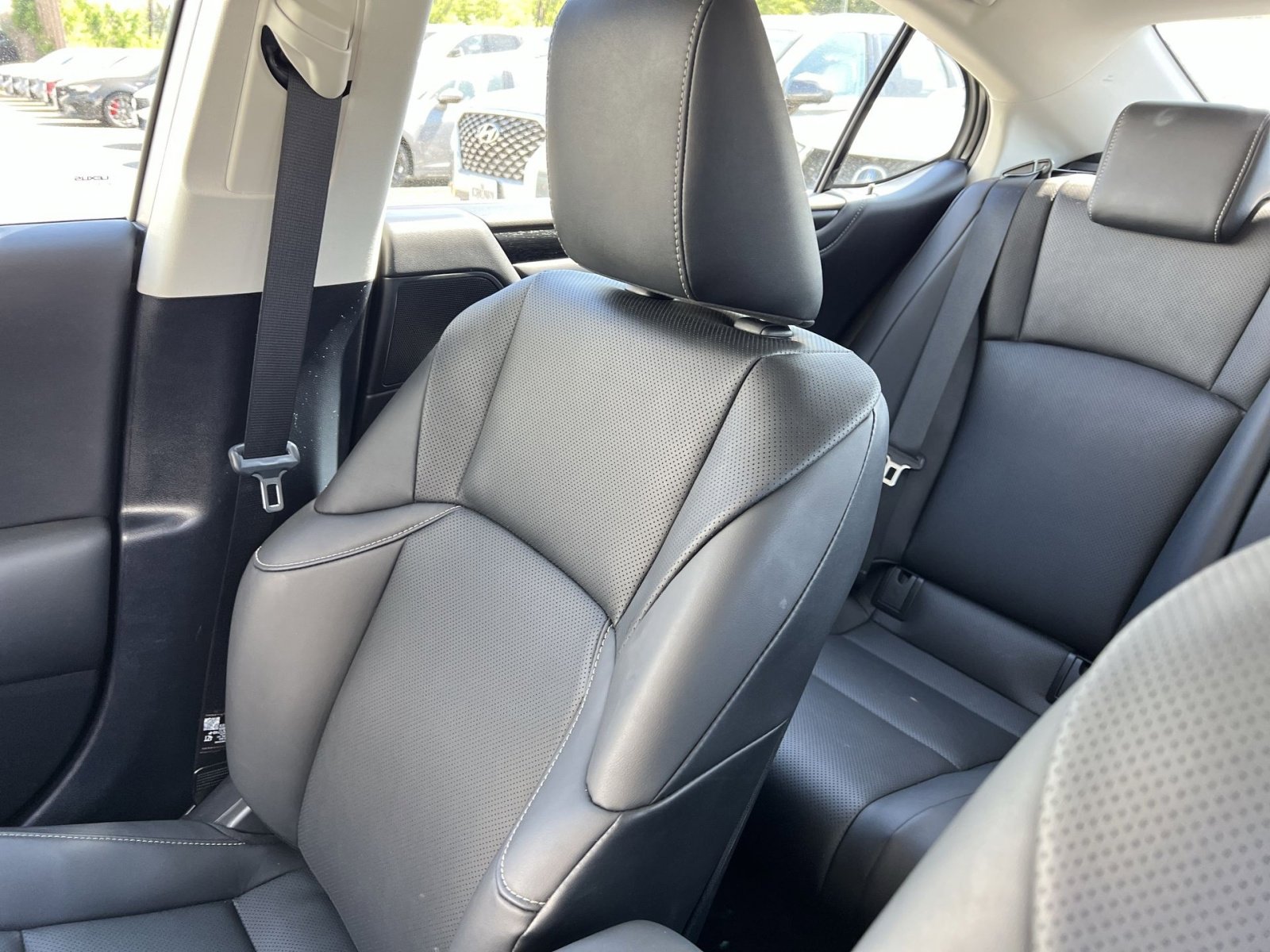 Used 2024 Lexus ES 350 w/ Premium Package image 3