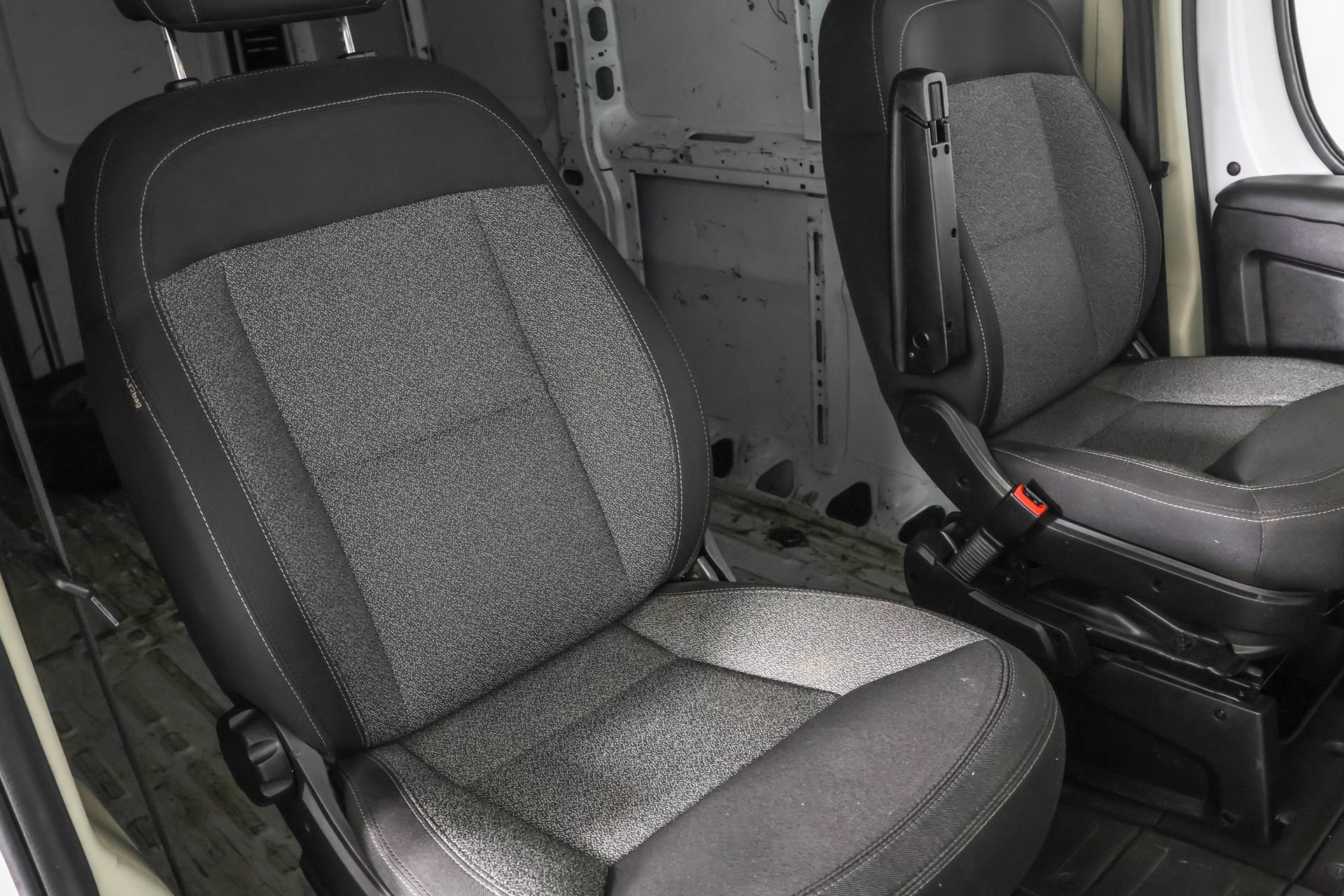 Used 2019 RAM ProMaster 1500 w/ Interior Convenience Group image 38