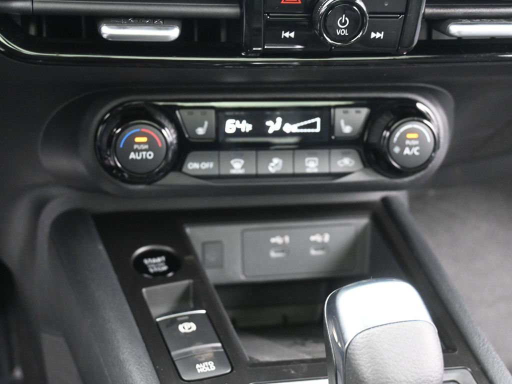 New 2026 Nissan Kicks SV w/ SV Premium Package AWD/4WD image 11