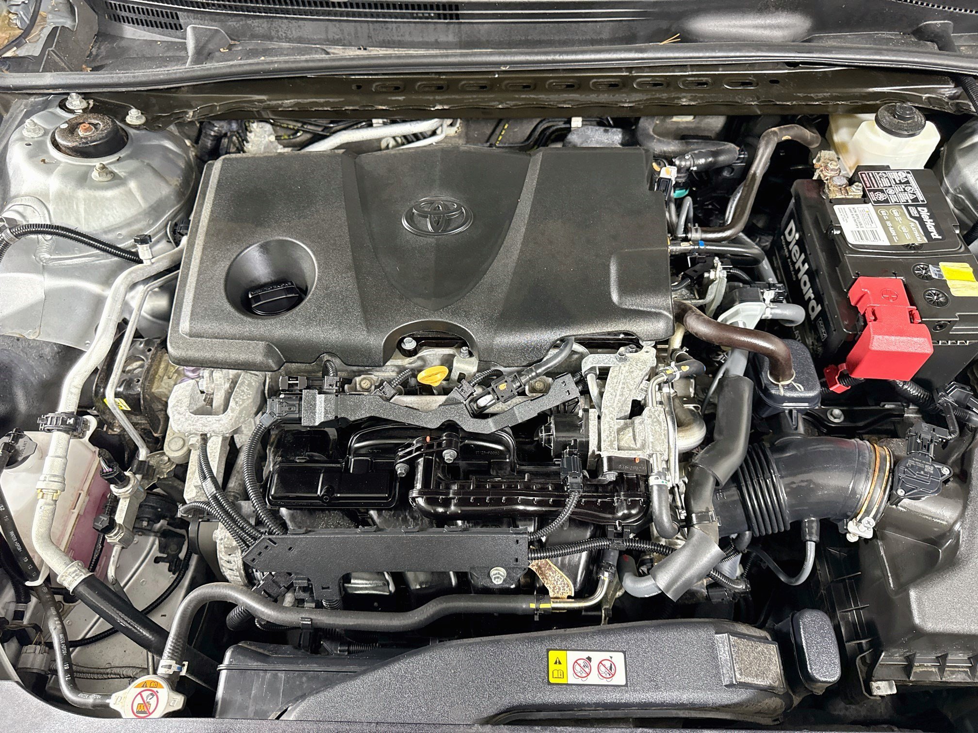 Used 2020 Toyota Camry LE FWD image 38