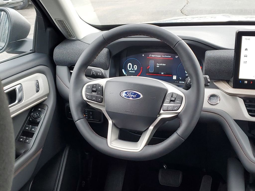 New 2026 Ford Explorer Active AWD/4WD image 26