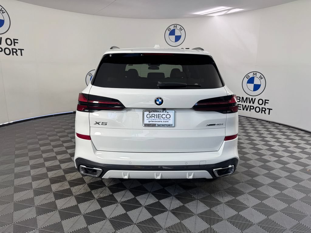 New 2026 BMW X5 xDrive40i w/ M Sport Package AWD/4WD image 7
